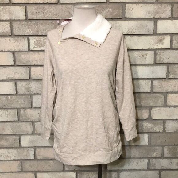 3for$20 NWT sweater maternity small - Picture 1 of 6